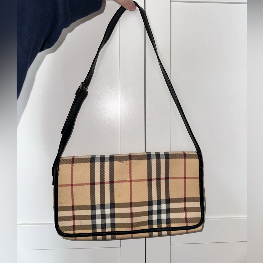VINTAGE BURBERRY Shoulder bag! ✨